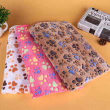 Load image into Gallery viewer, Coral velvet paw print blanket cat and dog
