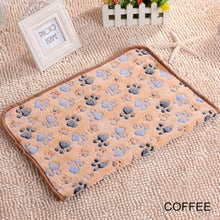 Load image into Gallery viewer, Coral velvet paw print blanket cat and dog
